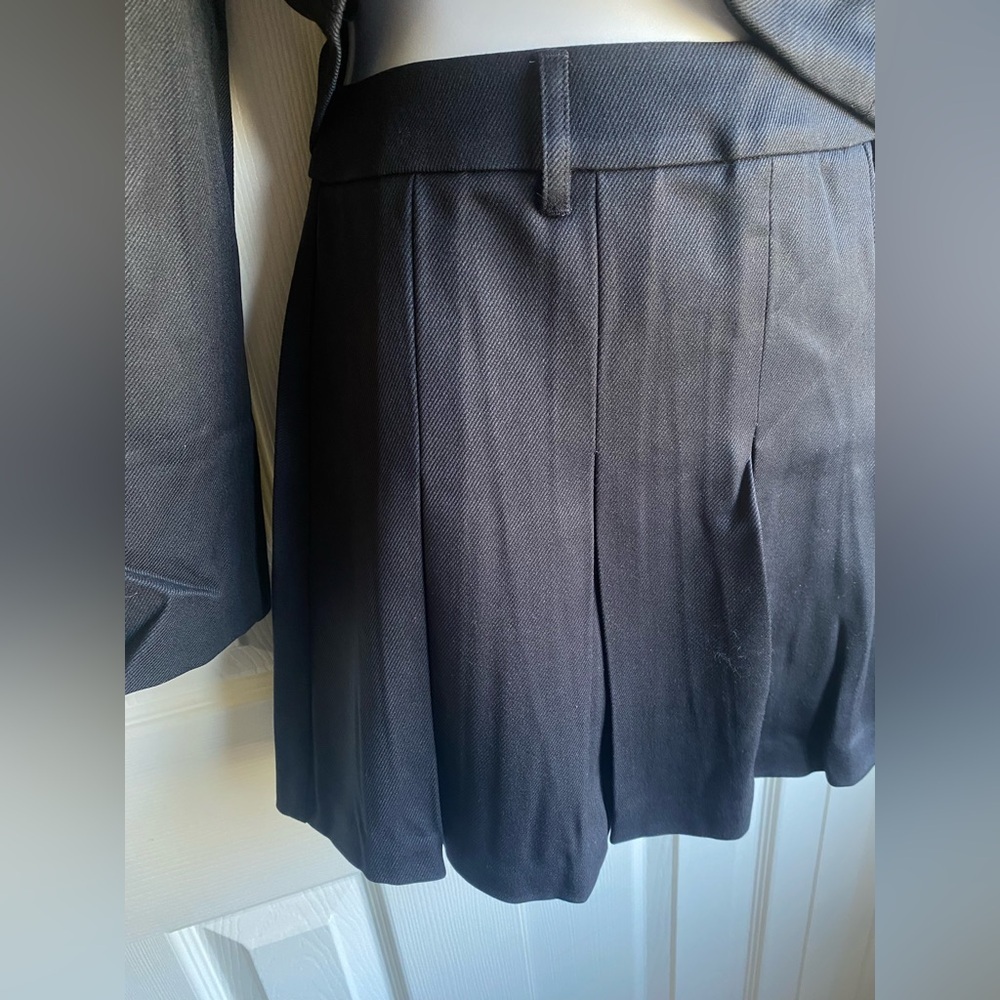 NEW Reformation Brynlee Two Pieces Set Navy - Picture 5 of 11